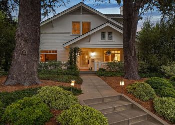 Actress Shelley Hack of “Charlie’s Angels” Sells Santa Monica Home For $2.58 Million OVER Asking