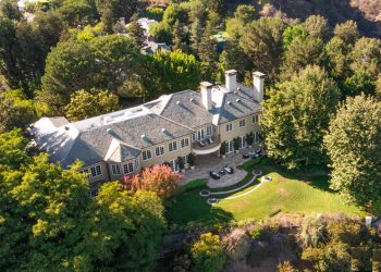 Alex Von Furstenberg Picks Up Second Beverly Park Mansion