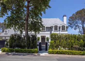 Emmy Rossum Buys and Lists In L.A.