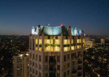 Listing of the Day: The Wilshire Presidential Penthouse