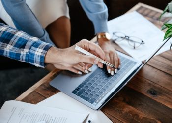 Redfin Launches ‘Sign & Save’ Program Offering Cash Back Upon Closing